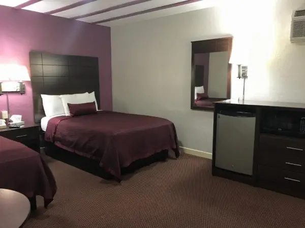 Silver Princess Motel 9